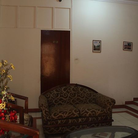 Oyo 5232 Kwality Hotel Dehradun Luaran gambar