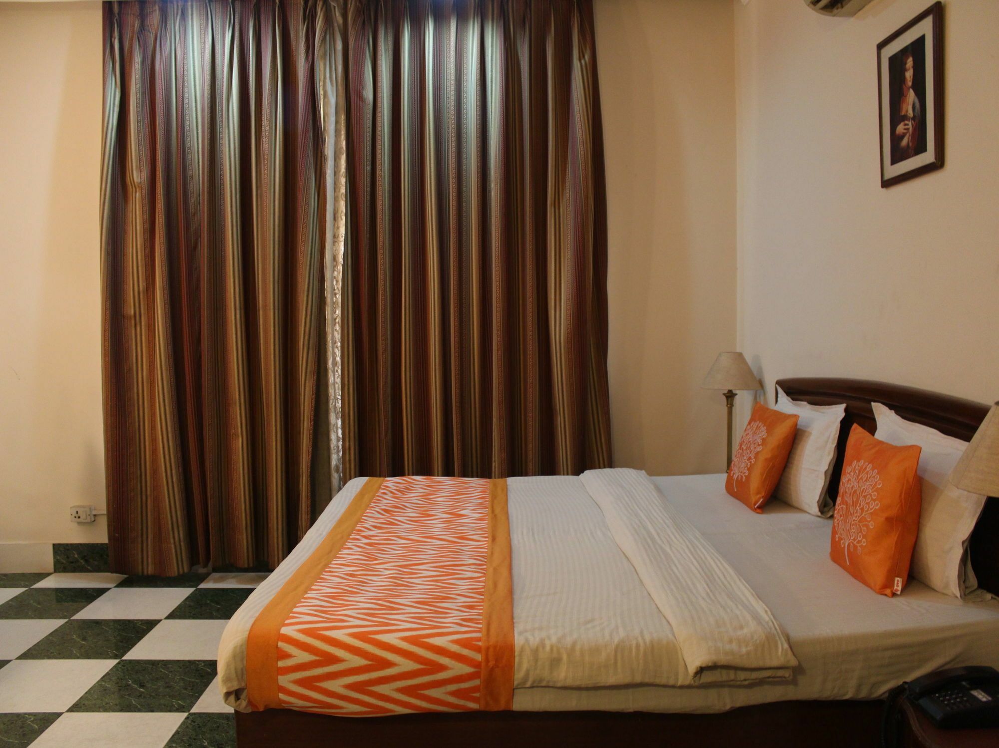 Oyo 5232 Kwality Hotel Dehradun Luaran gambar
